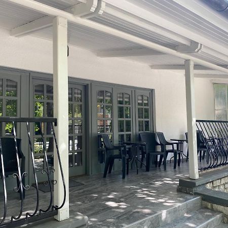 Holiday Apartmanhaz Balatonfured Exterior photo