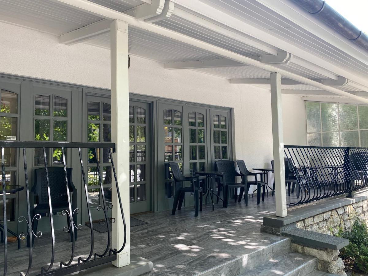 Holiday Apartmanhaz Balatonfured Exterior photo